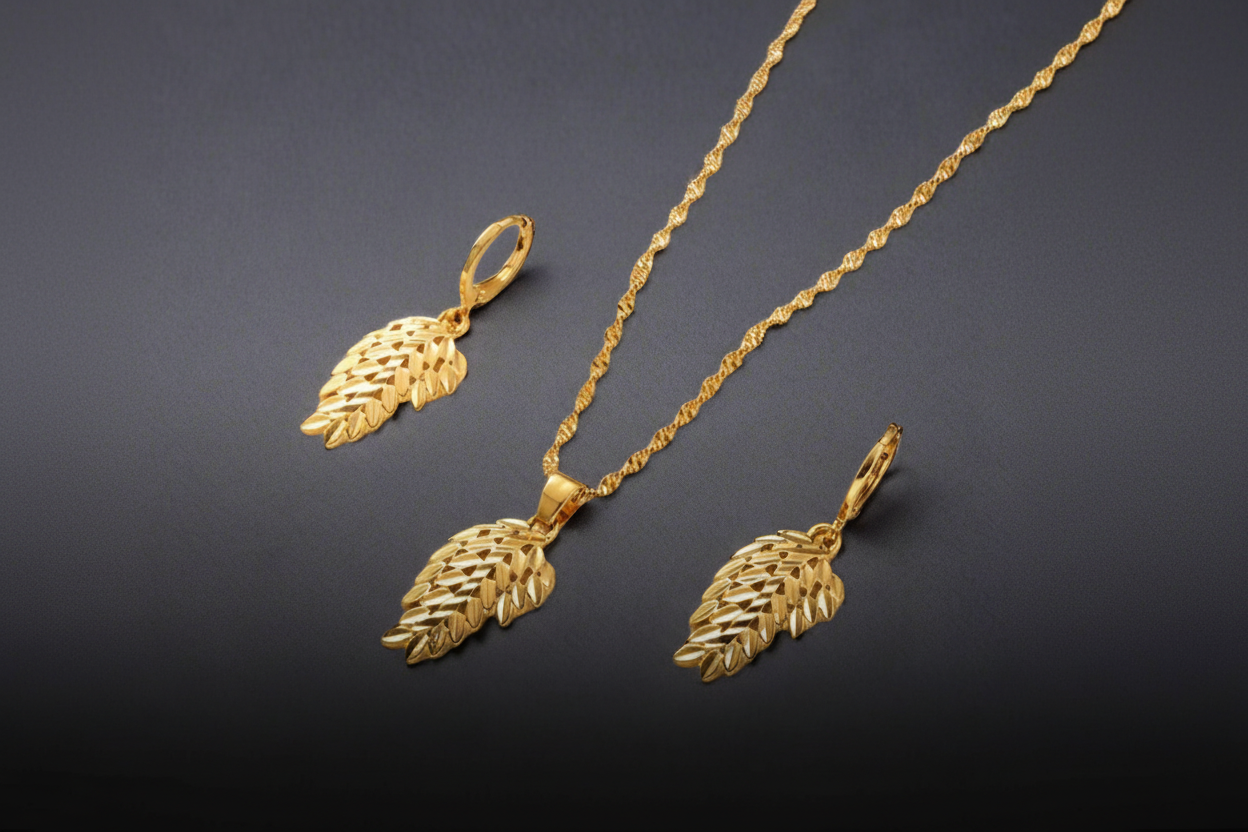 Dainty Leaf Three-Piece Set