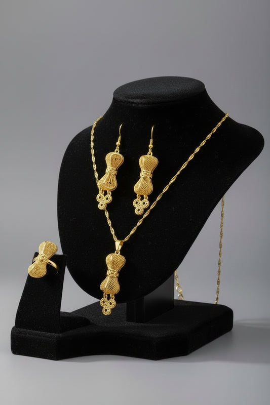 Maano four piece set