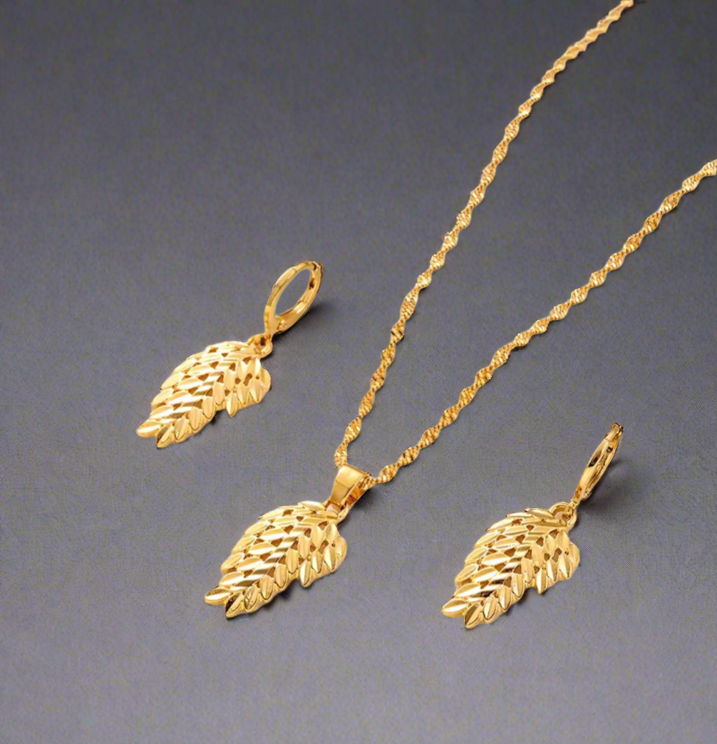 Dainty Leaf Three-Piece Set