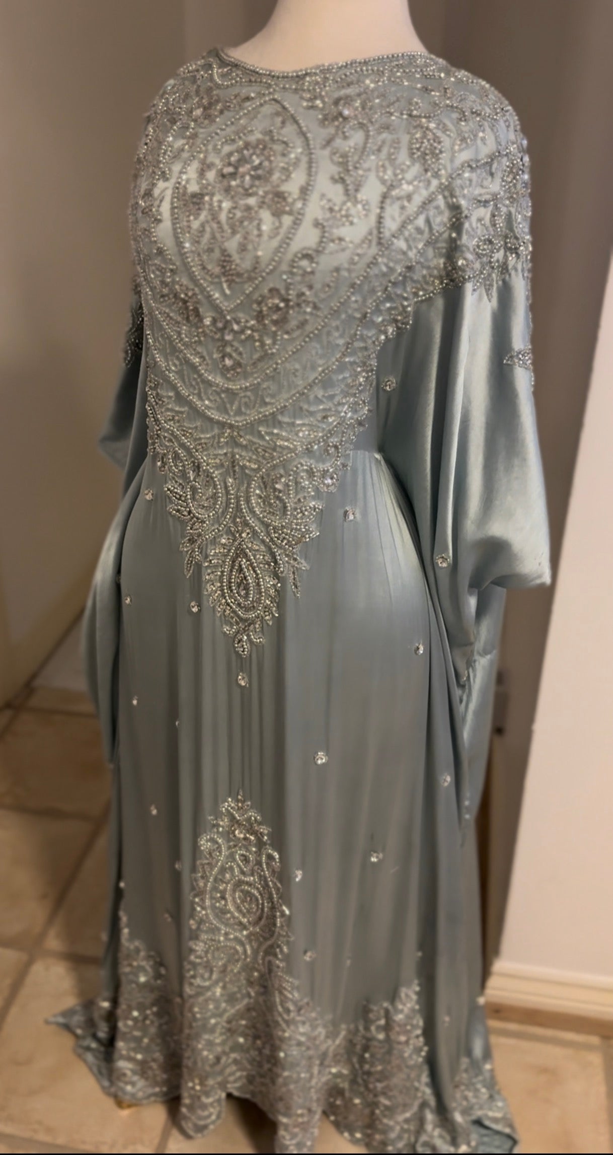 Hodan Silk-Satin Luxury crystal guest  Dirac