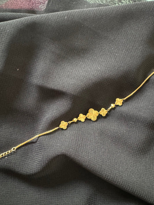 Gold plated Clover bracelet